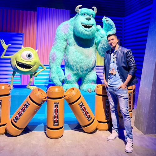 Paulo Nicoleti visita o Mundo Pixar em São Paulo e compartilha a experiência com seus seguidores