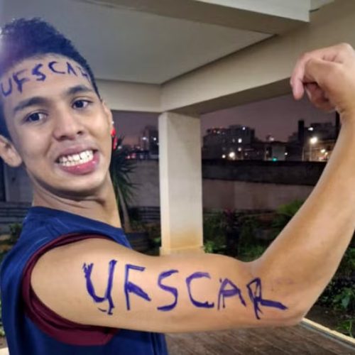 Estudante com paralisia cerebral é aprovado em 2º lugar em universidade pública